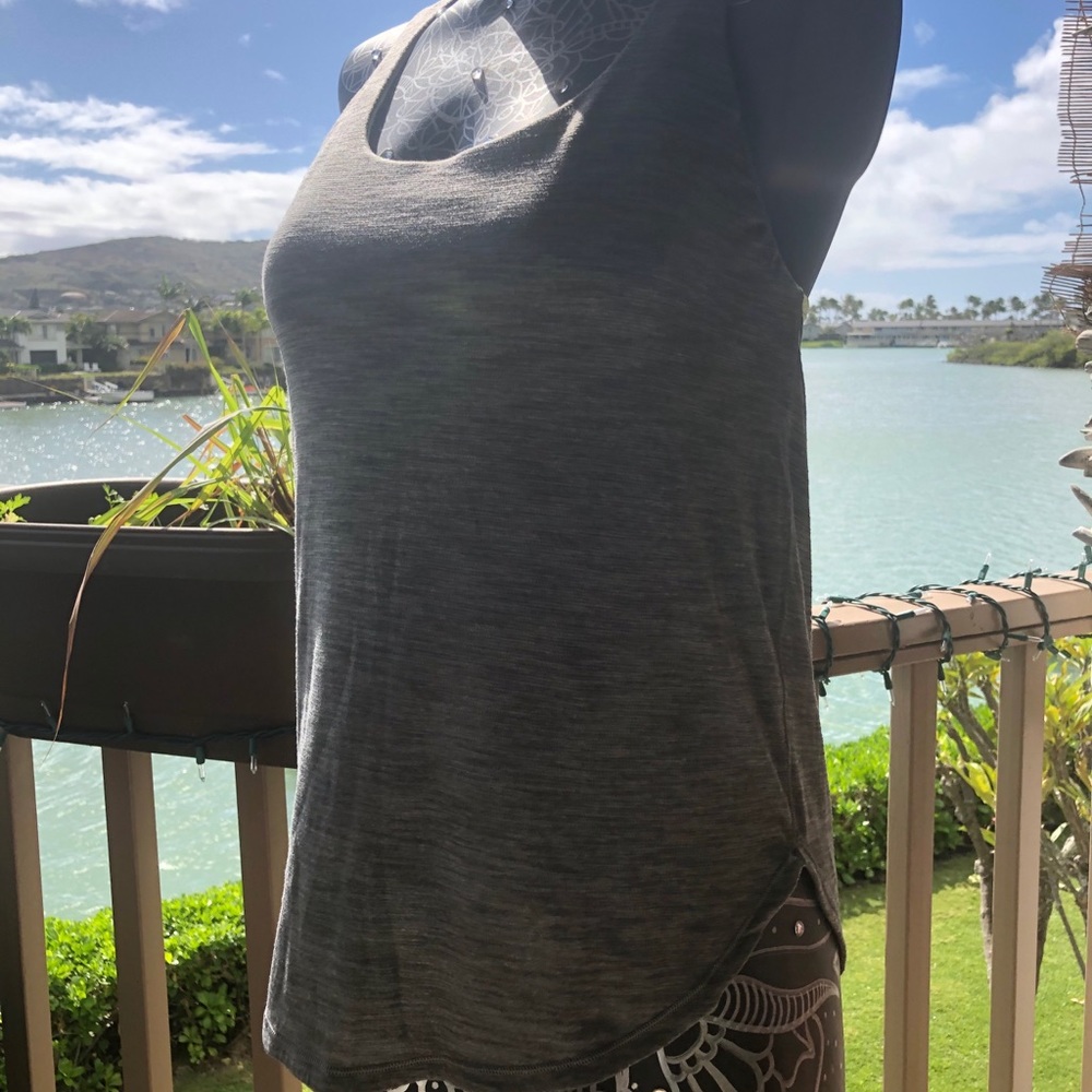 COPY - Lululemon free to be wild tank